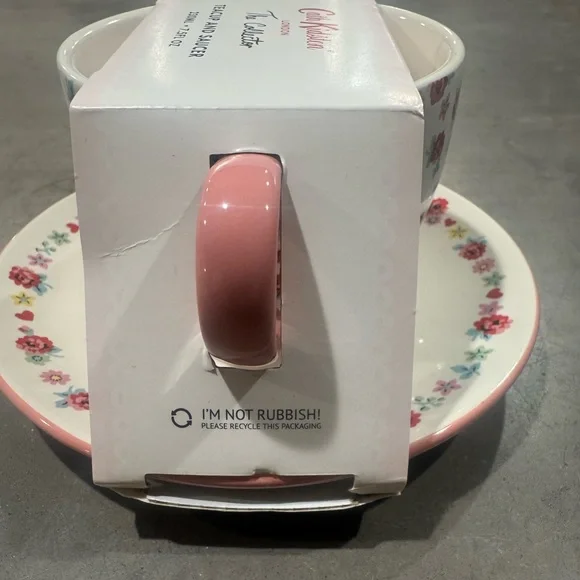 Cath Kidston “ the collector” Pink Floral Teacup and Saucer wirh pink handle🌸 - Picture 9 of 10